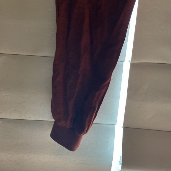 Red pants - Picture 3 of 4